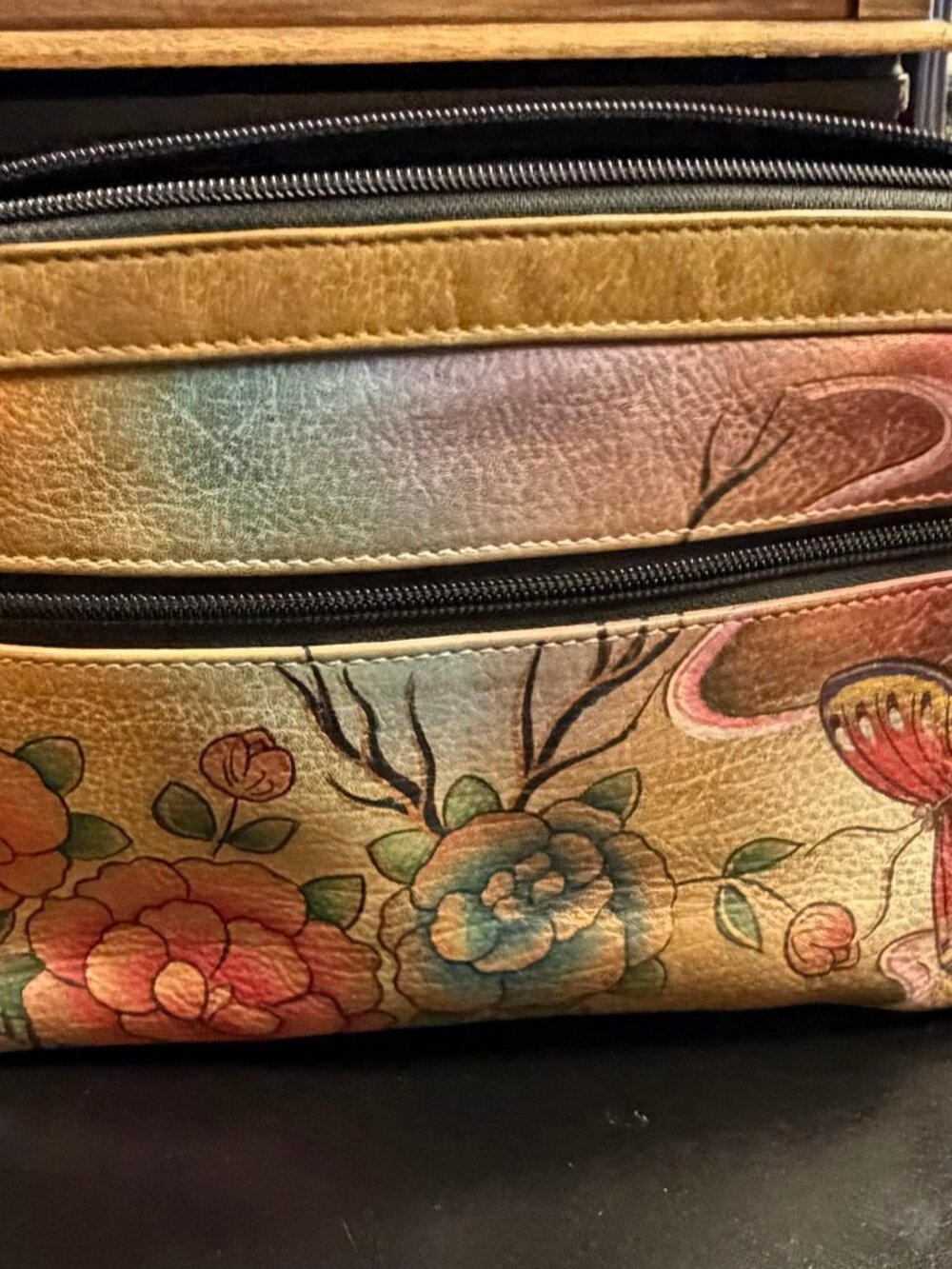 Beverly Hill Bag La Hand-Painted Leather Floral Butterfly Organizer Shoulder Bag - Picture 2 of 9